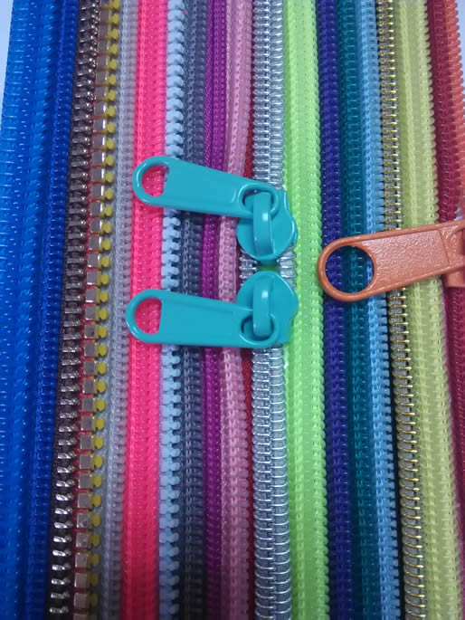 深圳市豪順拉鏈制品有限公司 深圳市豪順拉鏈制品有限公司